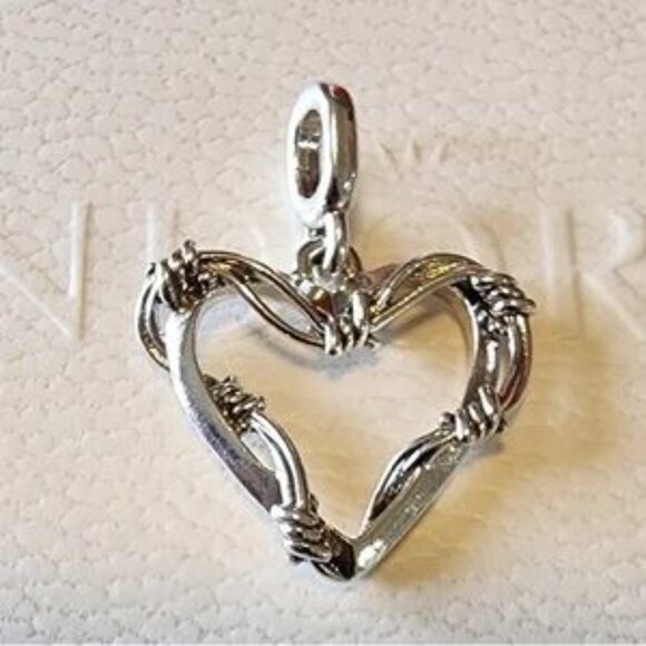 Silver Heart Pendant - Picture 7 of 7